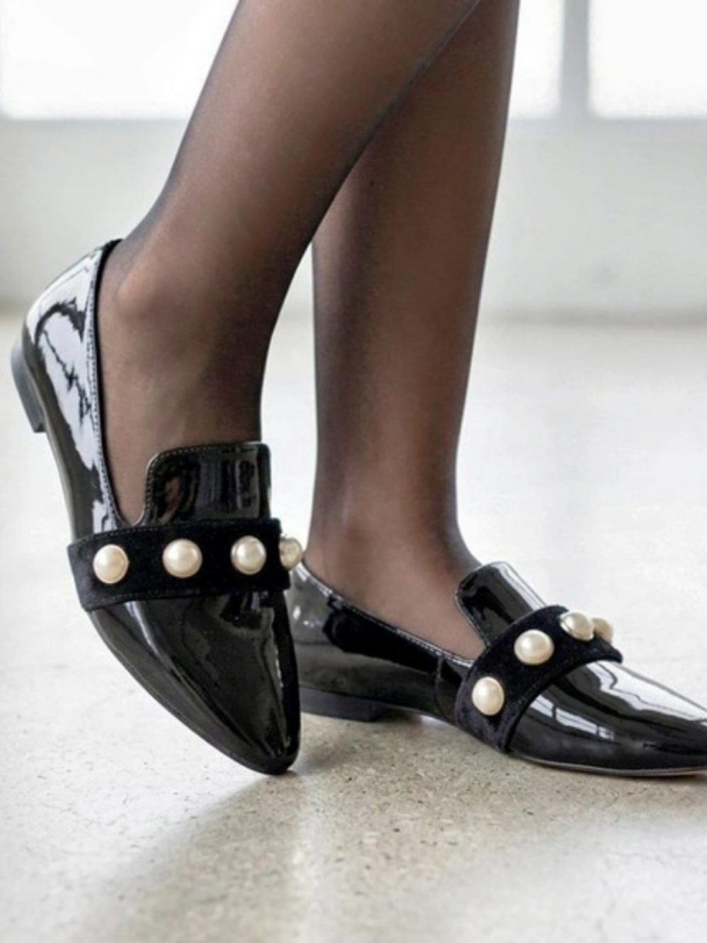 Lord & Taylor Black Patent Pearl Embellished Loafer Flats Women Sz:US 7.5